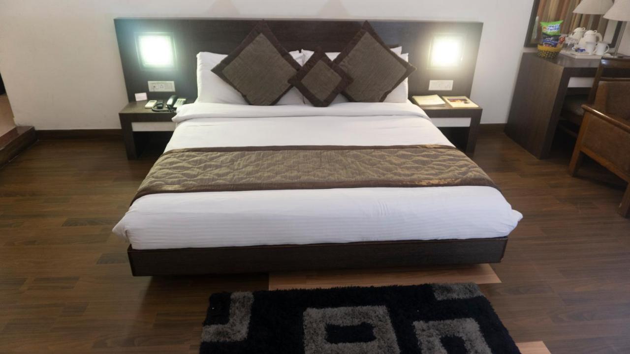 Mg Regency Hotel Baddi Luaran gambar