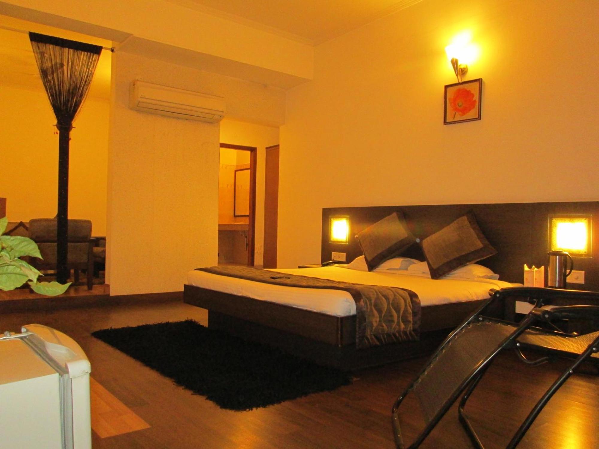 Mg Regency Hotel Baddi Luaran gambar